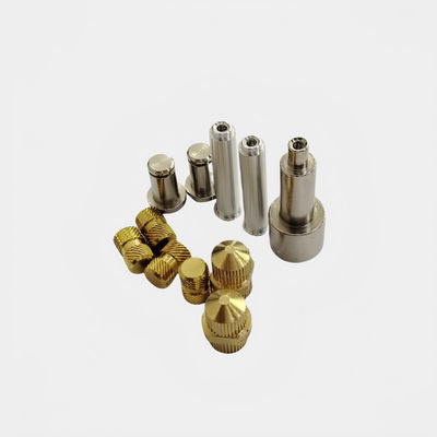 أجزاء التدوير CNC المقبضات والمدفوعات المكبوتات الصابونية النيكل النهاية المكبوتات المكبوتة